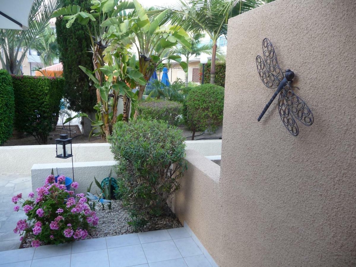 Aurora Townhouse - Complimentary Paphos Airport Transport Vila Exterior foto
